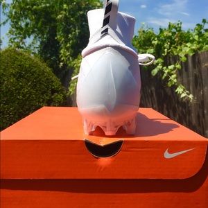 untouchables cleats black